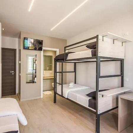 Aurelia Vatican ゲストハウス 4*